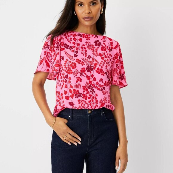 Ann Taylor Petite Boxy Floral Blouse in Pink with Short Sleeves Sz Small - Picture 1 of 11